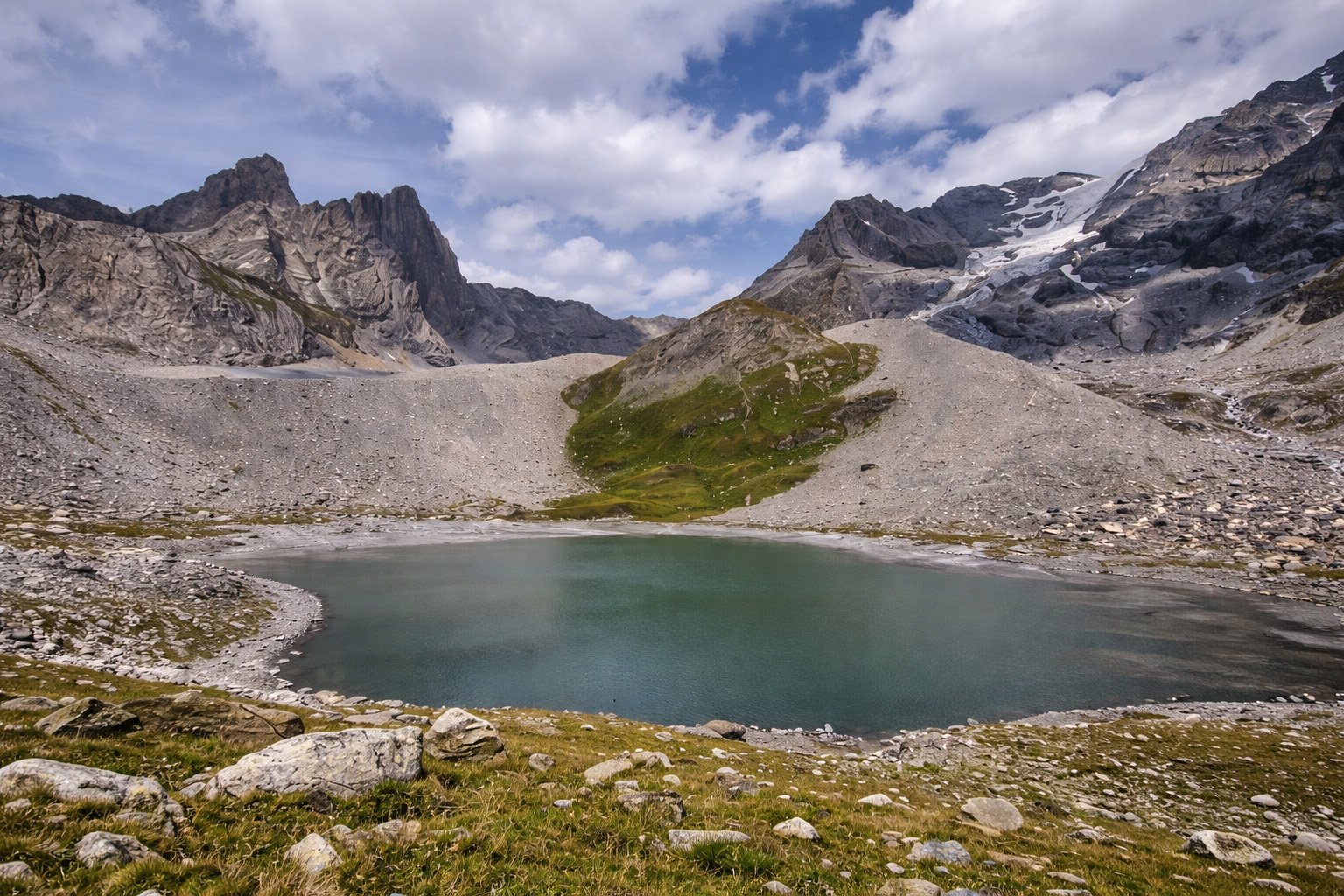Panorama sur le lac des vaches